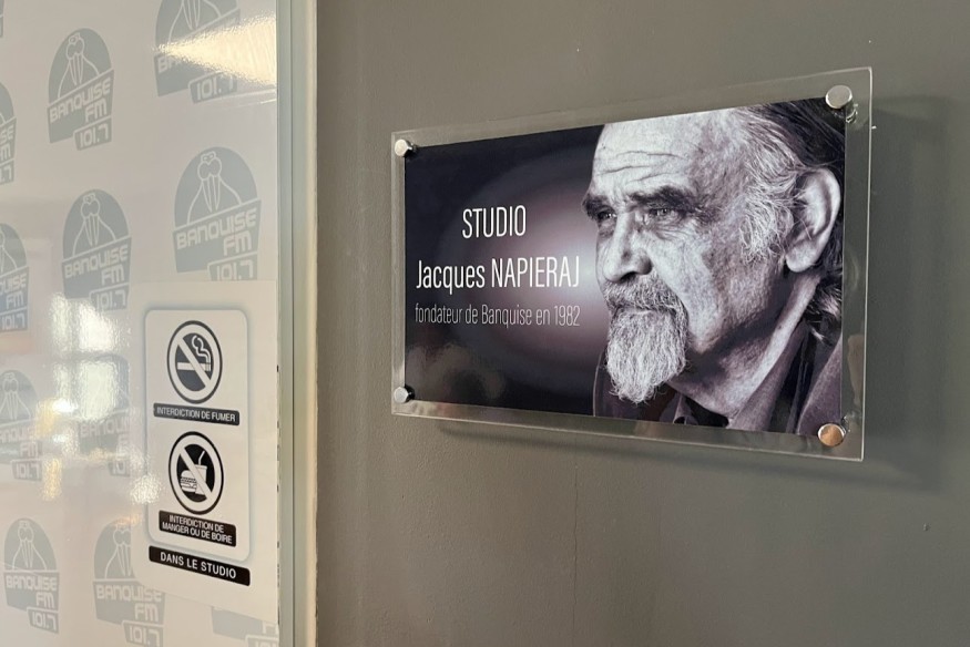 Hier, nous avons inauguré le studio en hommage à Jacques NAPIERAJ
